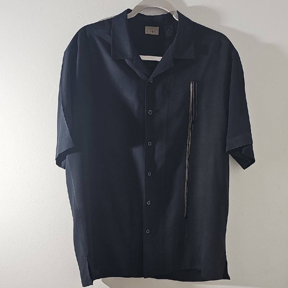 Men's Black Short Sleeve 100% Silk‎ Shirt. By A[X]IST. Size Meduim. Button Down.